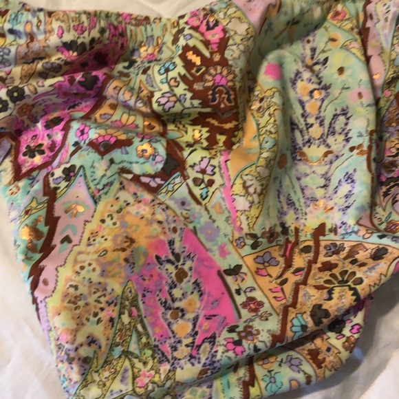 Swimsuit - Picture 5 of 6